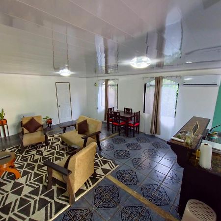 Micheck Beach House تورتوجويرو المظهر الخارجي الصورة